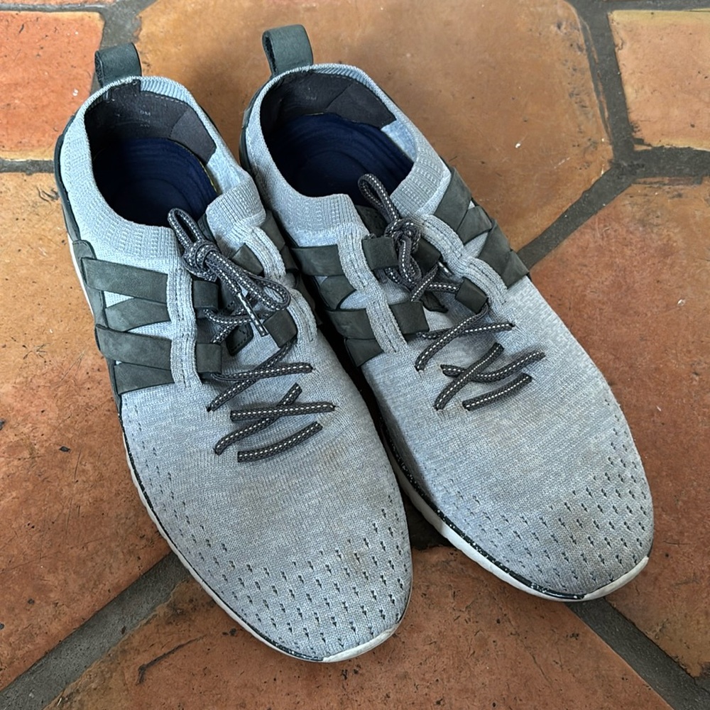Cole Haan Grandmotion Grey size 9